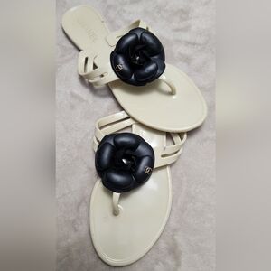 CHANEL Camelia jelly flip flop sandals 39 Ivory with black Camelia